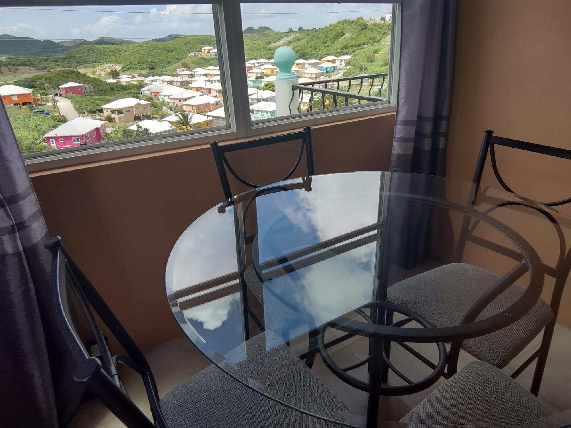 Zeus Estate Guesthouse St. John's Ngoại thất bức ảnh