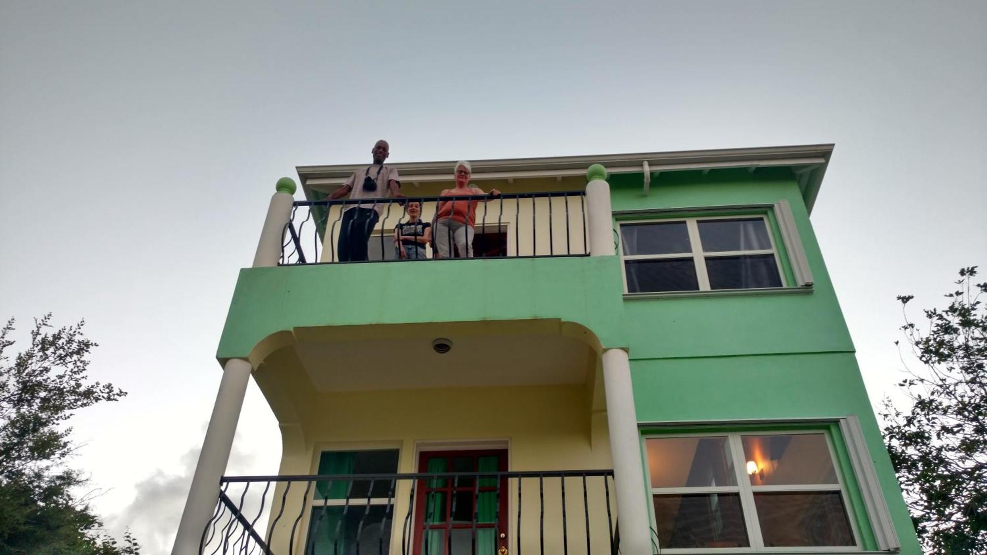 Zeus Estate Guesthouse St. John's Ngoại thất bức ảnh